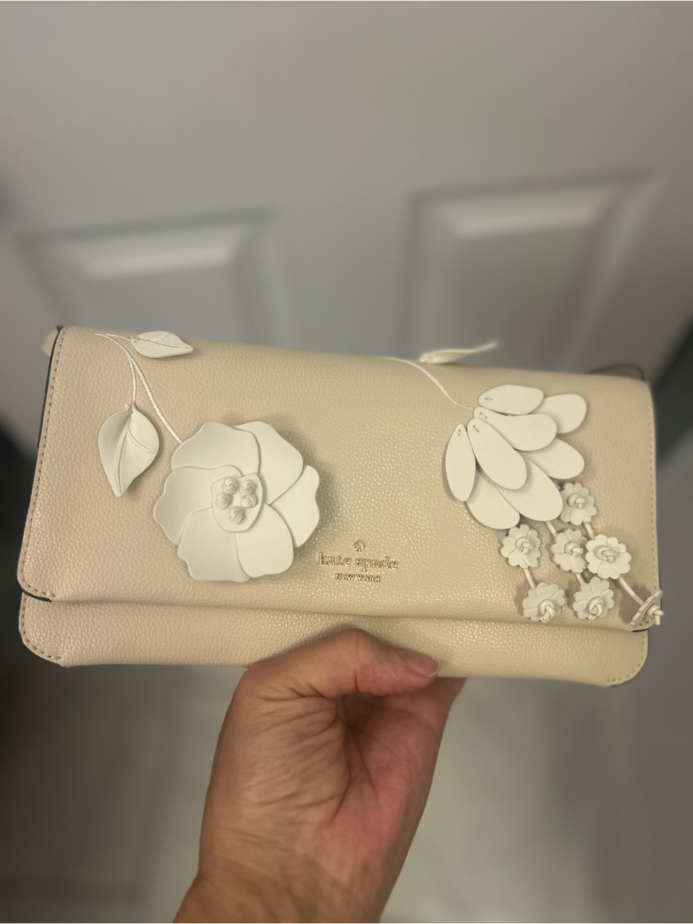 NWOT KATE SPADE floral appliqué crossbody bag. - Picture 12 of 16